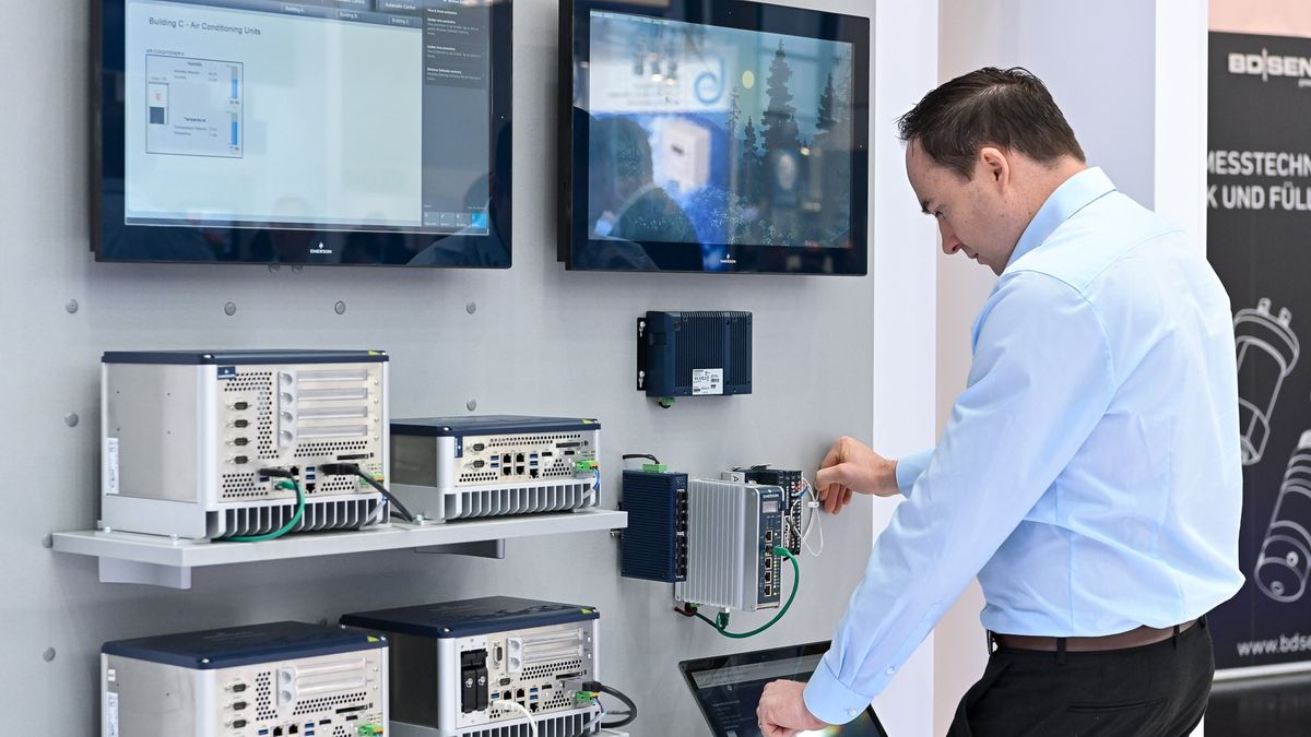 Emerson Roadshow 2022 Kempston Controls Electronic Components Distributor